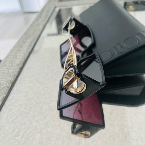 DIOR
30MONTAIGNE BU - Picture 4 of 4